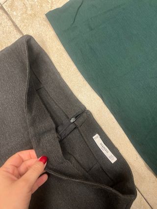 Lote Mango: Camiseta verde y falda negra Talla L