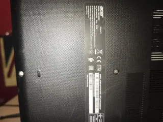 Pacchetto 2 portatili ASUS e Acer