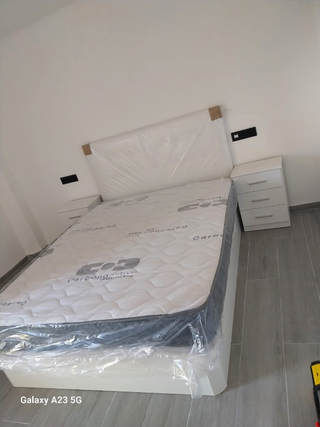 LIQUIDACIÓN EN Canapés abatibles y colchones