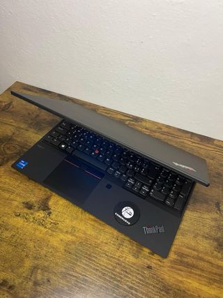 PROMO Lenovo T15 Gen 2 i5-1135G7 16gb Ssd256 15.6