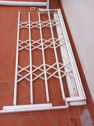 Reja extensible blanca