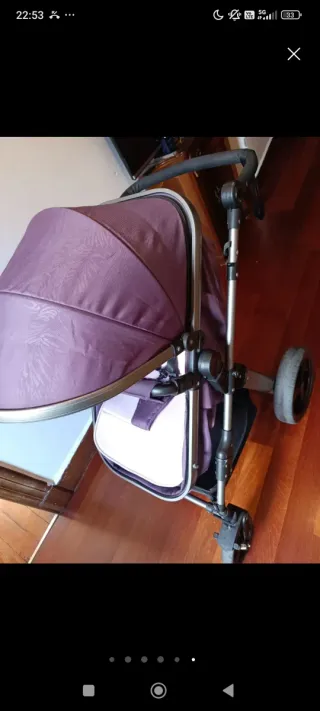 Carro de bebé morado