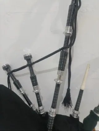 Gaita Escocesa Negra con Funda y Puntero