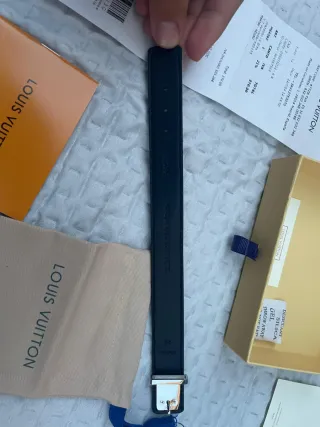 Pulsera Louis Vuitton Negra