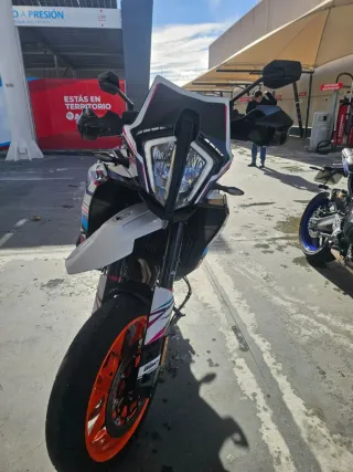 KTM 890 SMT 2024