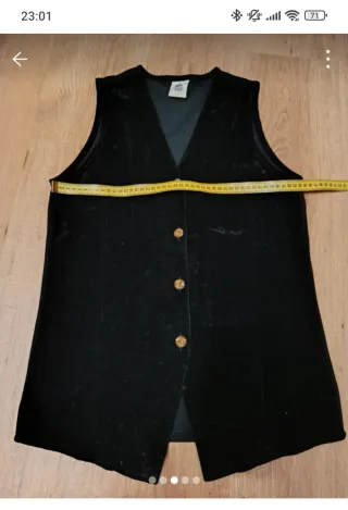 Chaleco negro C&A talla 38