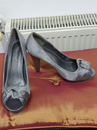 Zapatos de fiesta grises talla 38