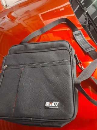 Bolso de hombre negro