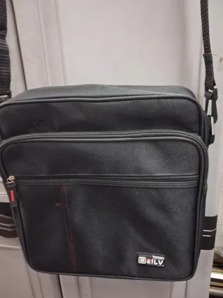 Bolso de hombre negro