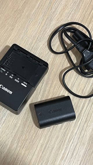 Cámara Canon EOS 70D + Objetivo 50mm