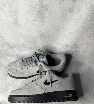 Nike Air Force 1 Gris/Negro Talla 41 nuevas