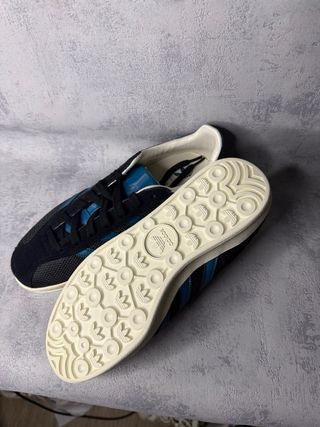 Zapatillas The End x Adidas Gazelle Negras/Teal