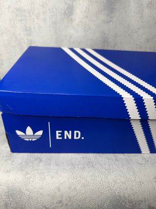 Zapatillas The End x Adidas Gazelle Negras/Teal