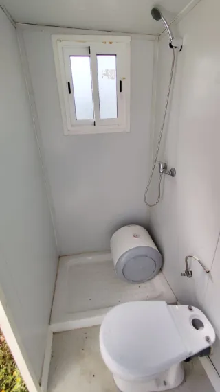 MODULO CASETA PREFABRICADA Y BAÑO INDIVIDUAL.