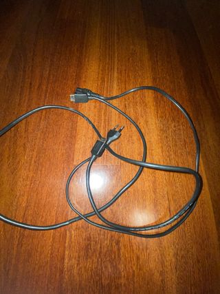 Cables de alimentación y USB
