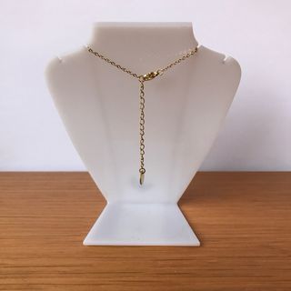 Collar Letra B Acero Inoxidable resistente al agua