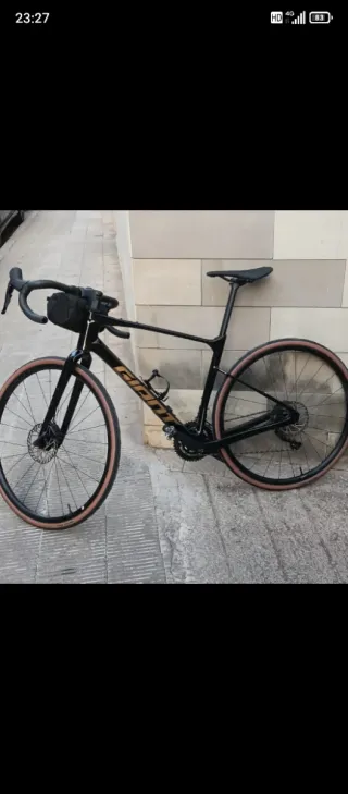 Bicicleta Giant Revolt Advanced 3 Carbono