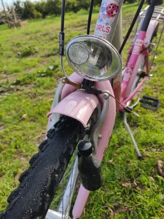 Bicicleta de paseo de chica 24"