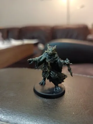 Miniatura Draconido Brujo