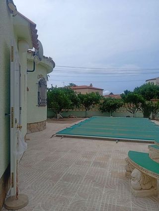 Chalet en venta en Platja de Mont-Roig en Mont-Roig del Camp