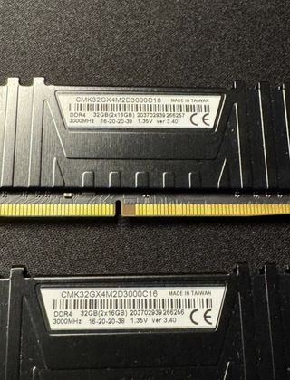 32GB RAM DDR4 (2x16) Corsair Vengeance 3000MHz RAM