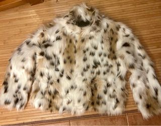 Chaqueta pelo largo nueva L