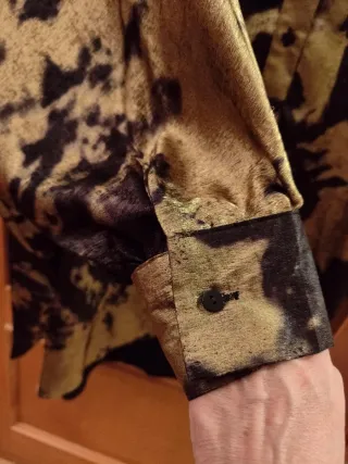 Camisa larga fiesta negra y dorada