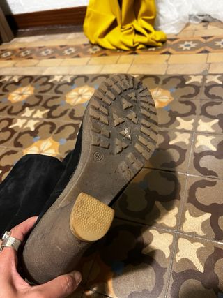 Botines Ante Negro Tacón Ancho talla 39