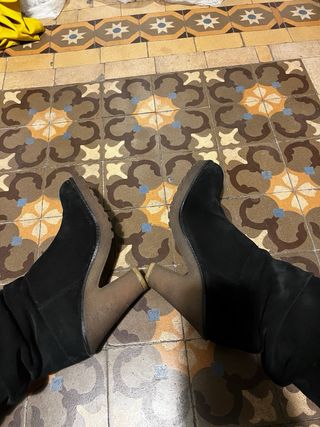 Botines Ante Negro Tacón Ancho talla 39