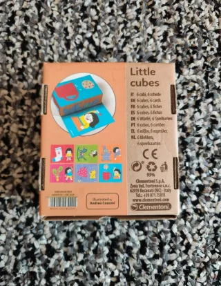 Puzzle de cubos de madera