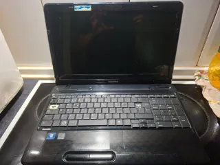 Ordenador portátil Toshiba negro