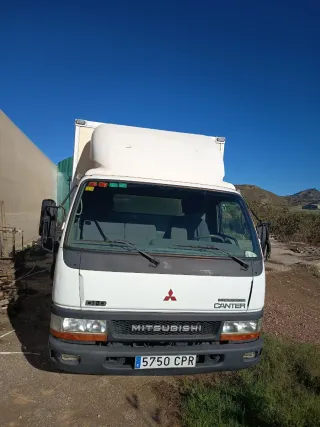 Mitsubishi Canter 2005