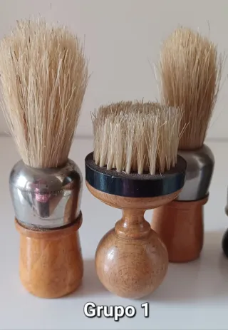 Colección de 9 brochas de afeitar antiguas