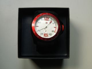 Reloj Tommy Hilfiger Negro y Rojo sin pila nuevo