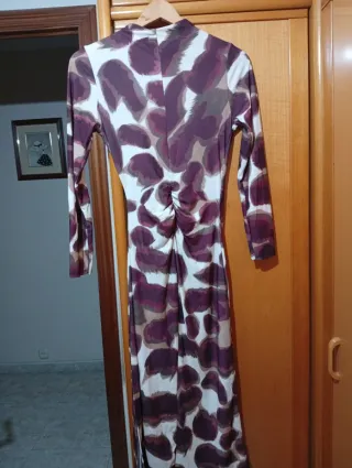 Vestido estampado beige y morado