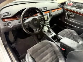 Volkswagen Passat 2025