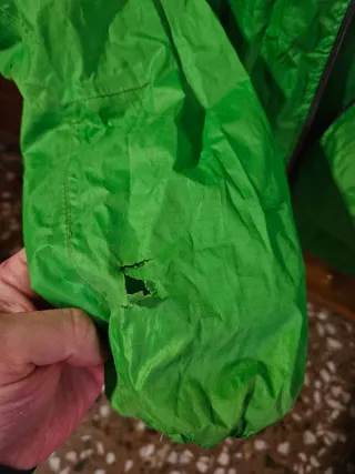 Chaqueta impermeable Joluvi verde