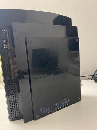 PlayStation 3 320GB m0d C.F.W. + Pasta termica ecc