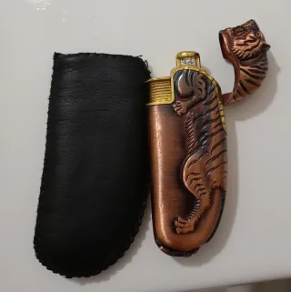 Accendino vintage anni '70 con fodero