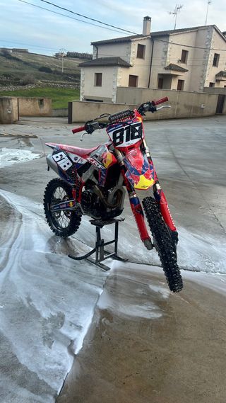 Honda CRF 450 R 2022