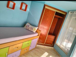 Se alquila habitación