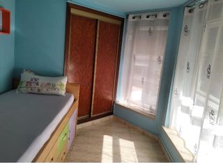 Se alquila habitación