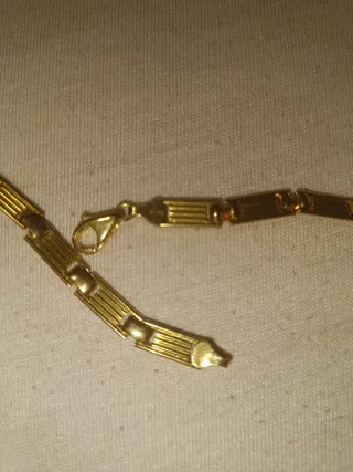 Cadena vintage dorada