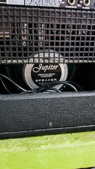 Amplificador Laney LC15-110 válvulas Jupiter