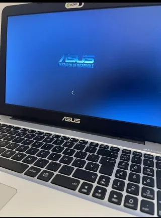 Portátil Asus Intel Core i7