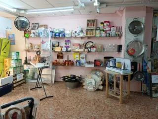 Local Comercial con Altillo 212 M2