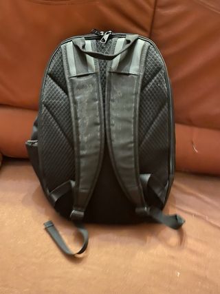 Mochila Adidas Negra y Naranja Nueva
