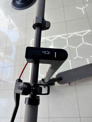 Patinete eléctrico negro