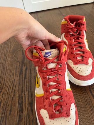 Nike Dunk High - Rojo y Amarillo