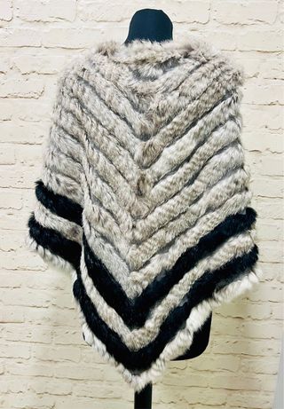 Poncho Estola Pelo sintético